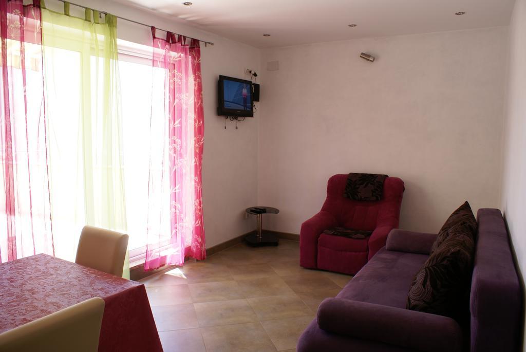 Apartment Adria Sun Porat  Exterior photo